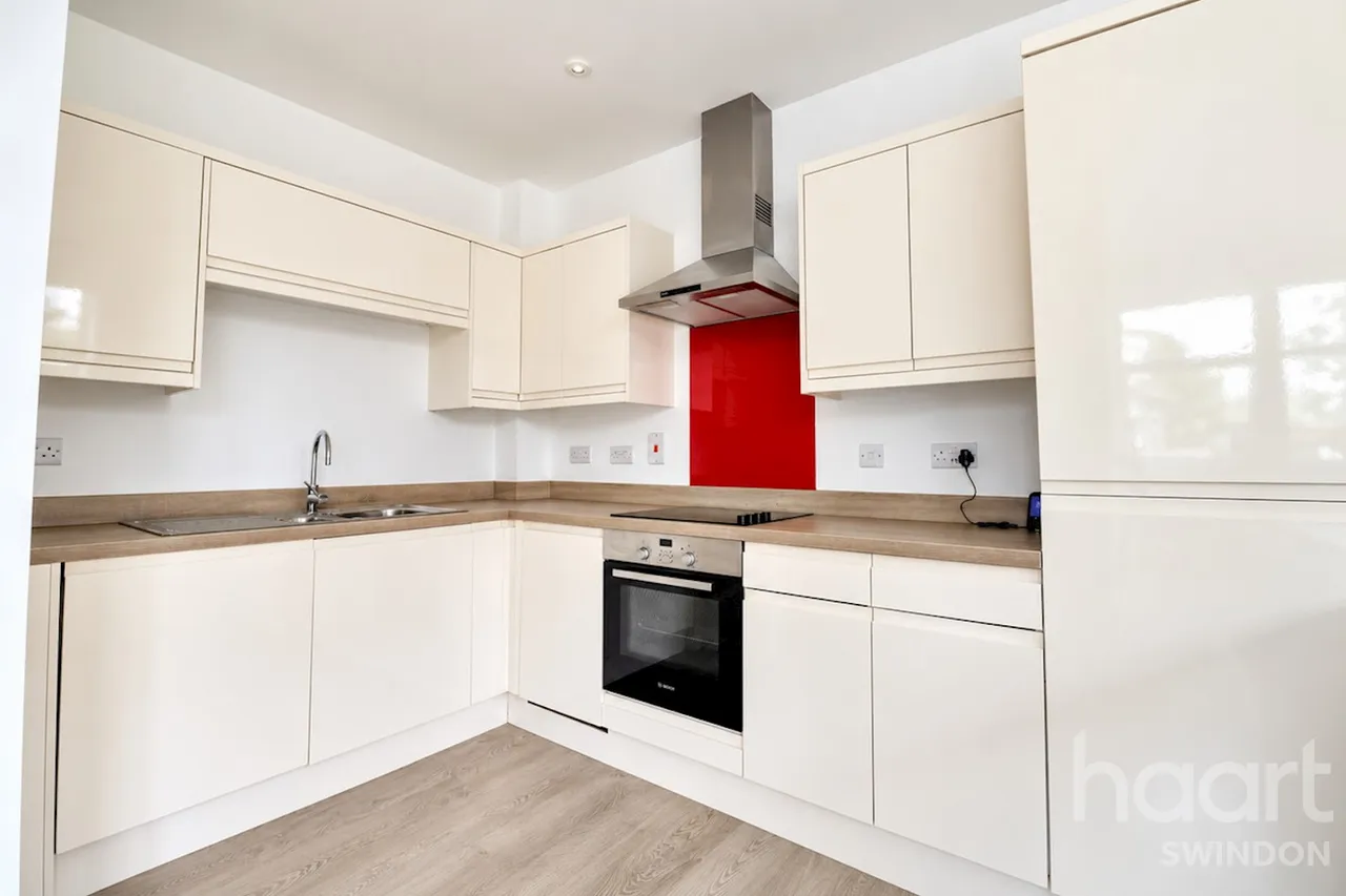Bentham Close, Swindon, SN5, photo 11