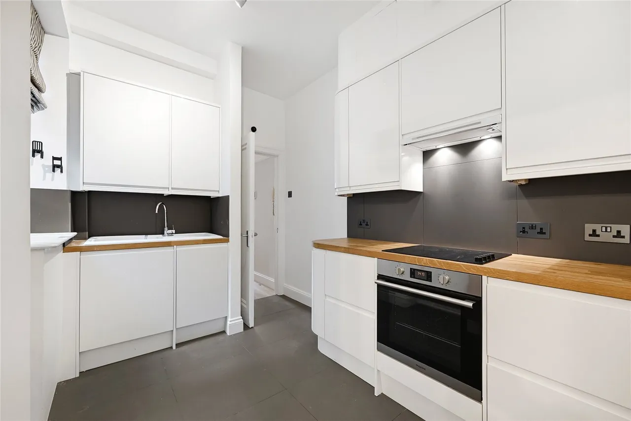 Curzon Street, Mayfair, W1J, photo 3