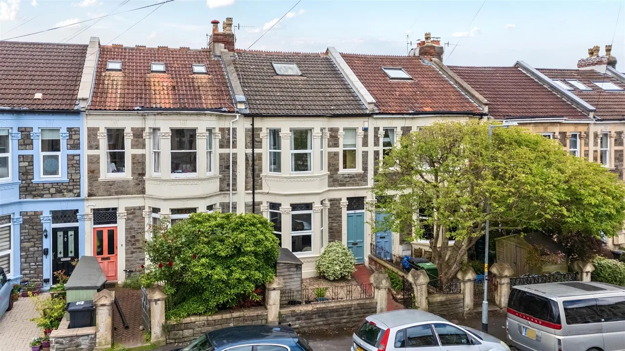 4 bed house for sale, Haverstock Road, Bristol, BS4
