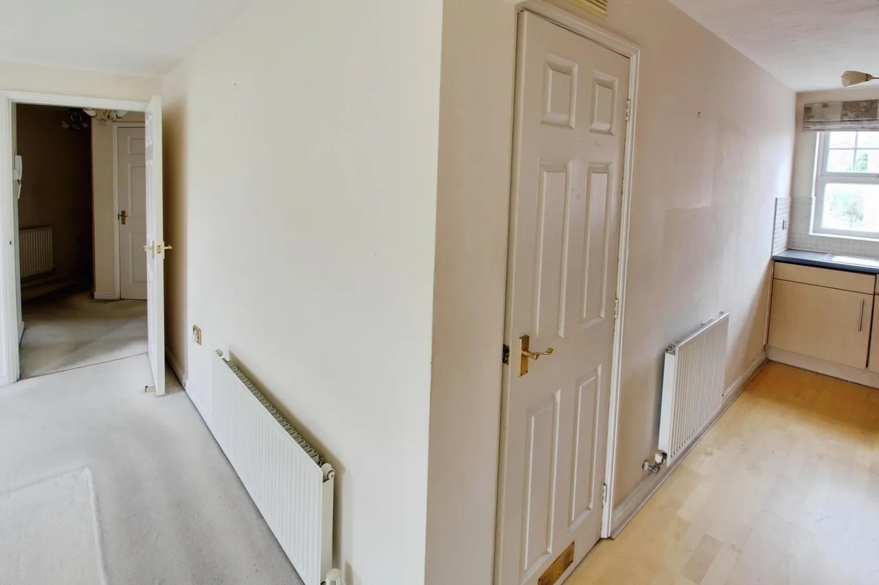 East Water Crescent, Hampton Vale, PE7, photo 6