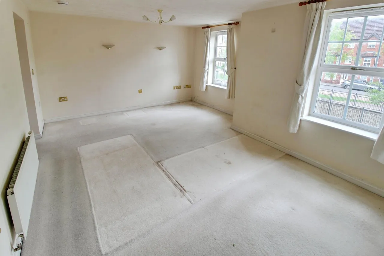 East Water Crescent, Hampton Vale, PE7, photo 3