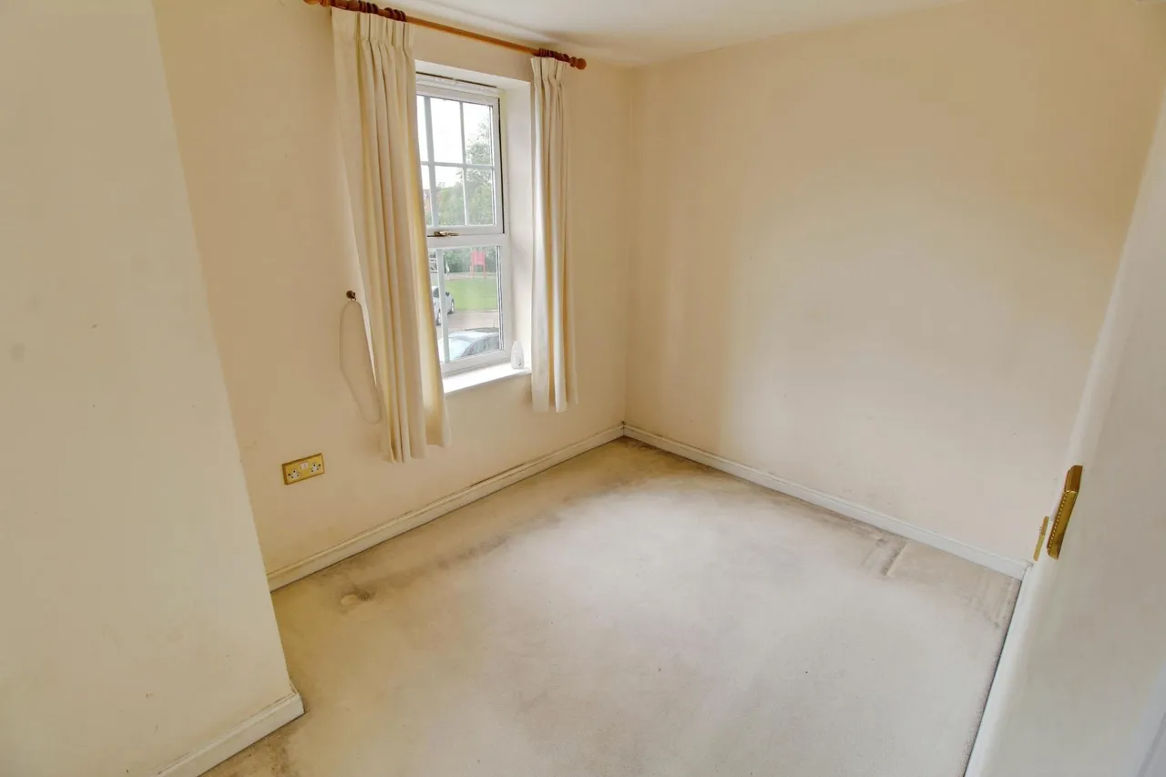East Water Crescent, Hampton Vale, PE7, photo 11