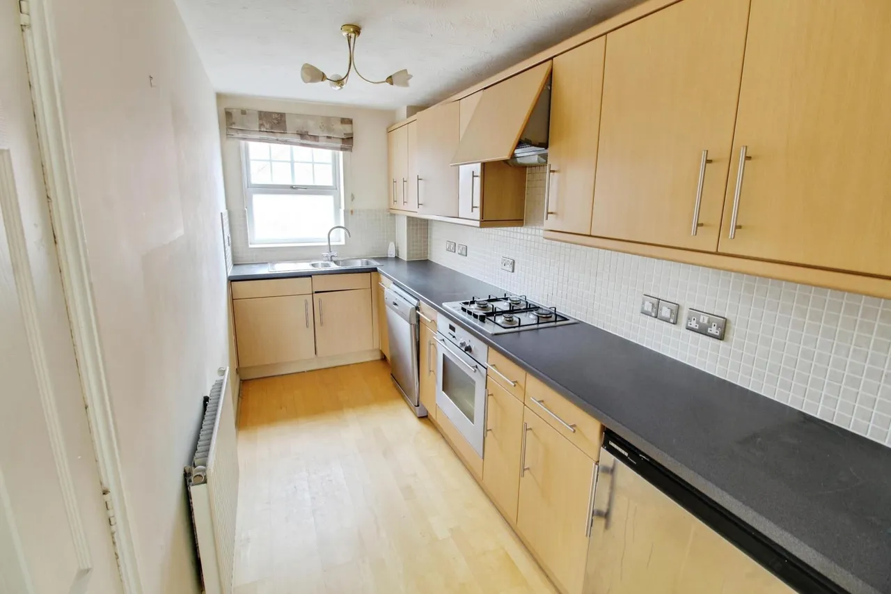 East Water Crescent, Hampton Vale, PE7, photo 5