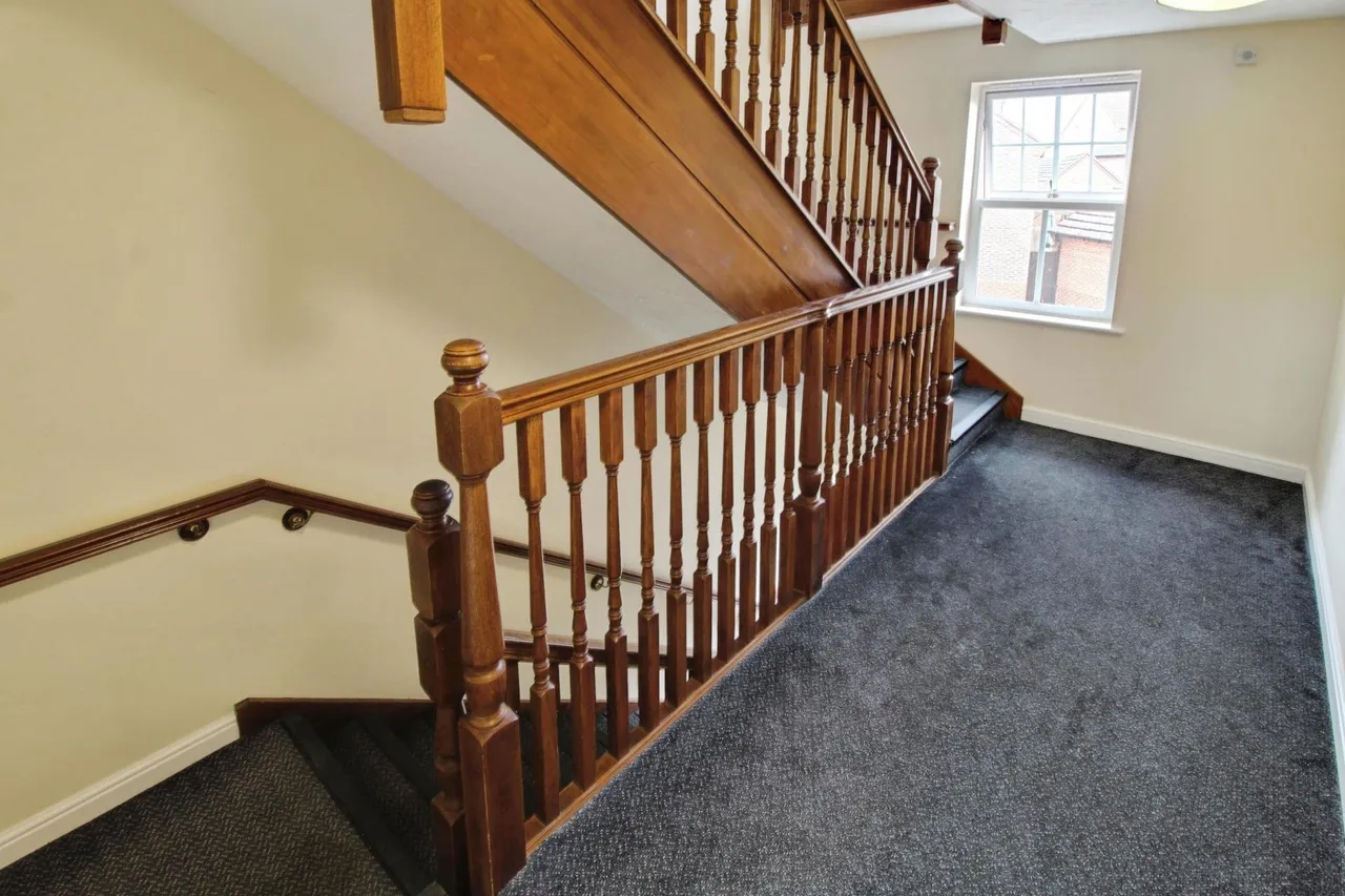 East Water Crescent, Hampton Vale, PE7, photo 2