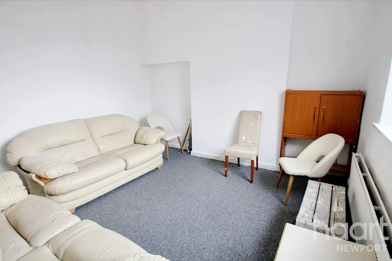 Commercial Road, Newport, NP20, photo 2