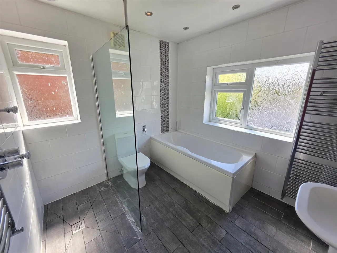 Outwood Road, Heald Green, photo 10