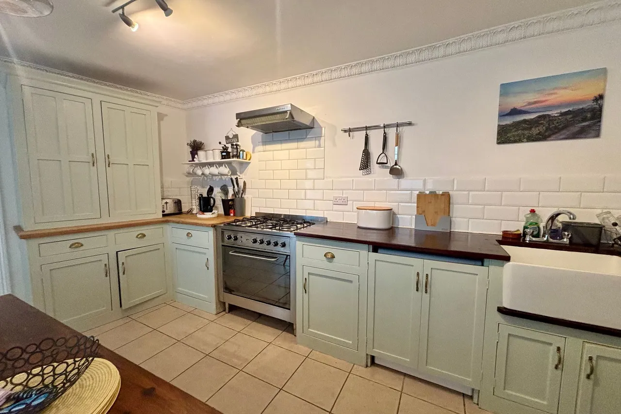 Higher Market Street, Penryn, TR10, photo 3
