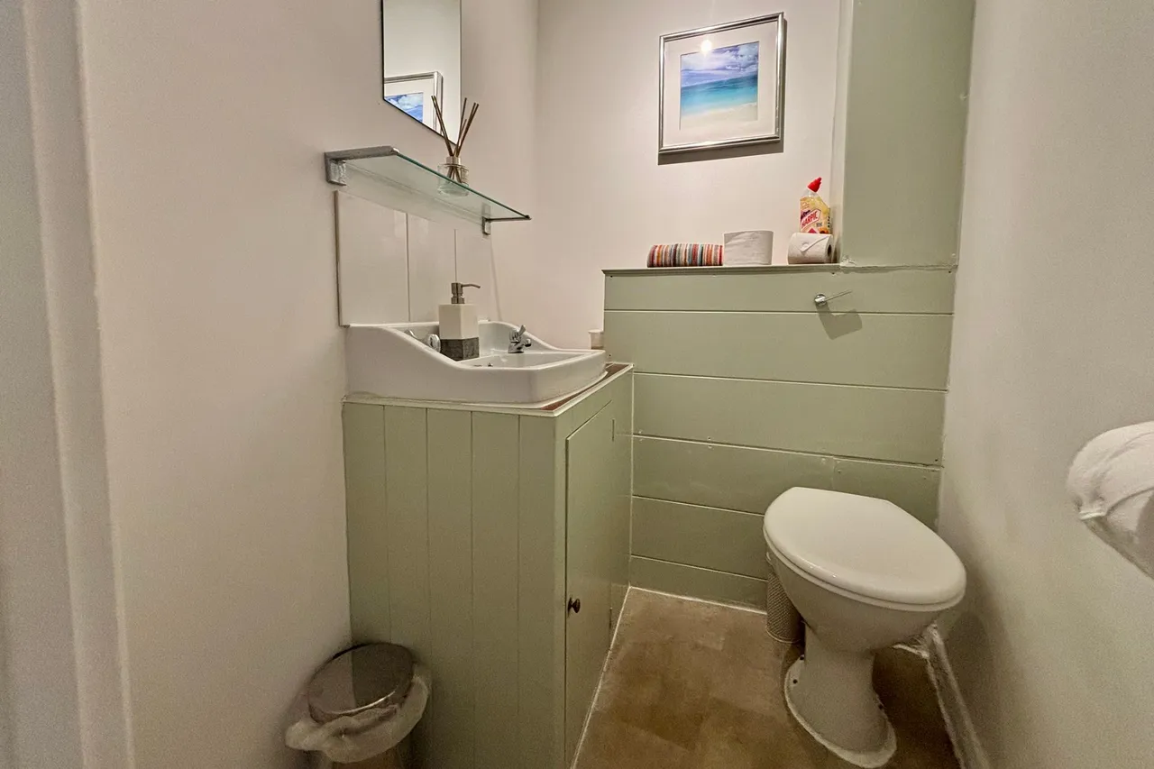 Higher Market Street, Penryn, TR10, photo 14