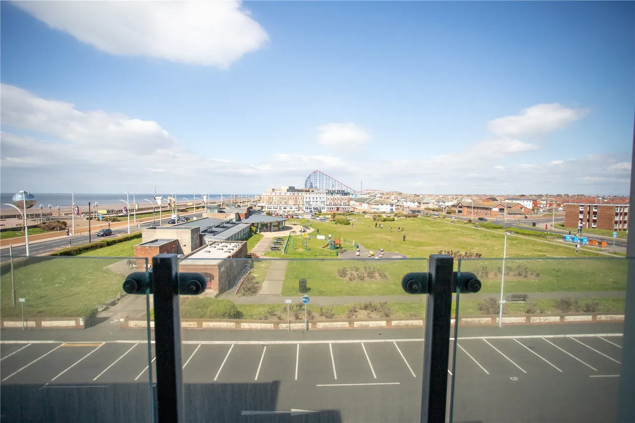 New South Promenade, Blackpool, FY4, photo 7
