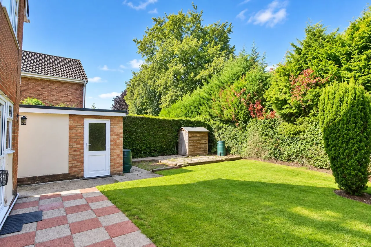 Poynings Crescent, Black Dam, Basingstoke, RG21, photo 7