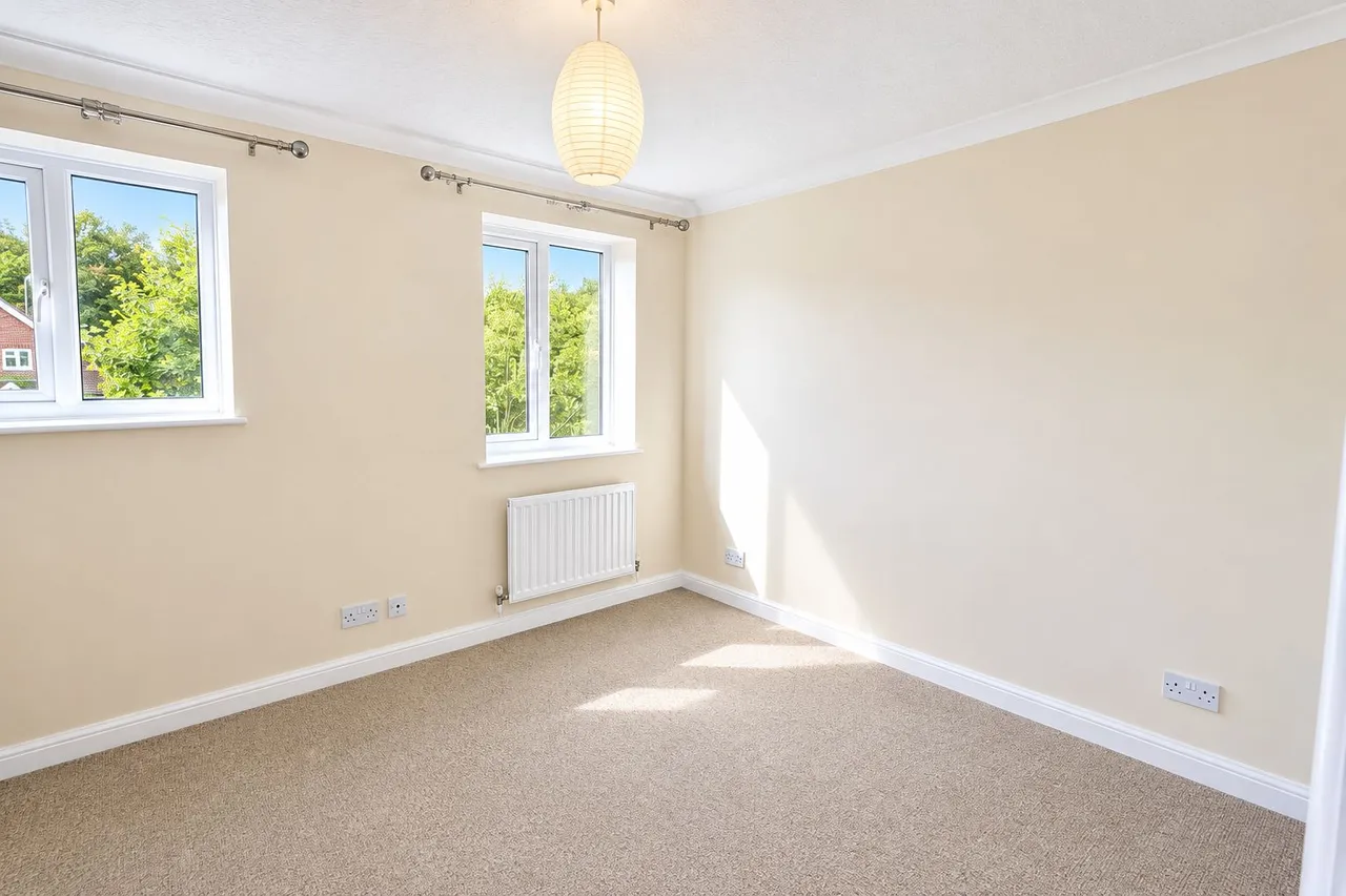 Poynings Crescent, Black Dam, Basingstoke, RG21, photo 11