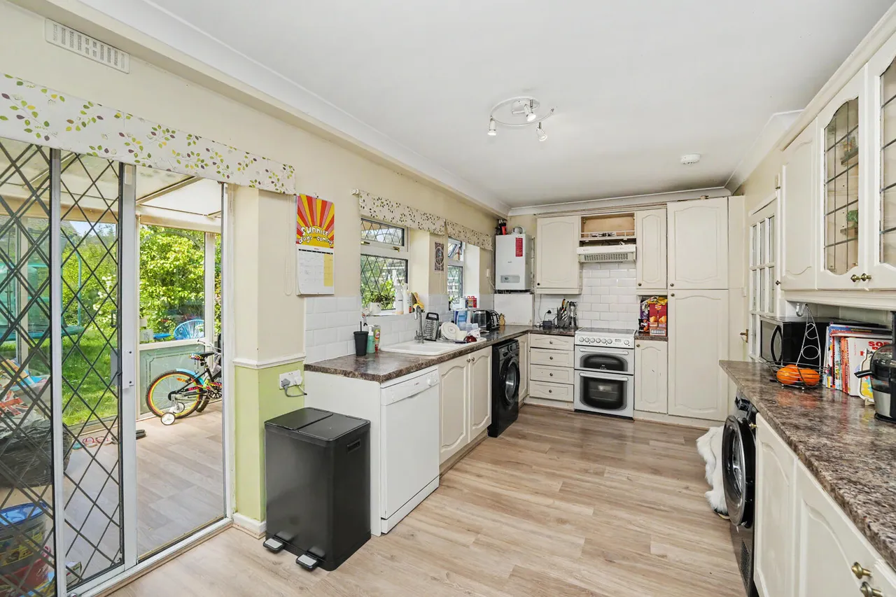 Bowles Green, Enfield, EN1, photo 7