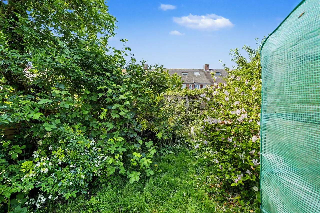 Bowles Green, Enfield, EN1, photo 27