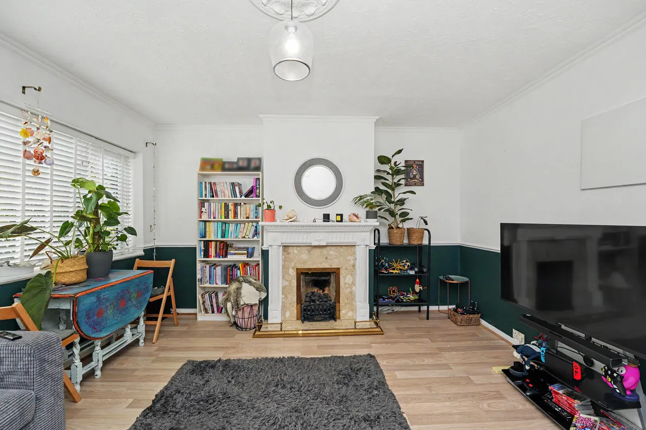 Bowles Green, Enfield, EN1, photo 5