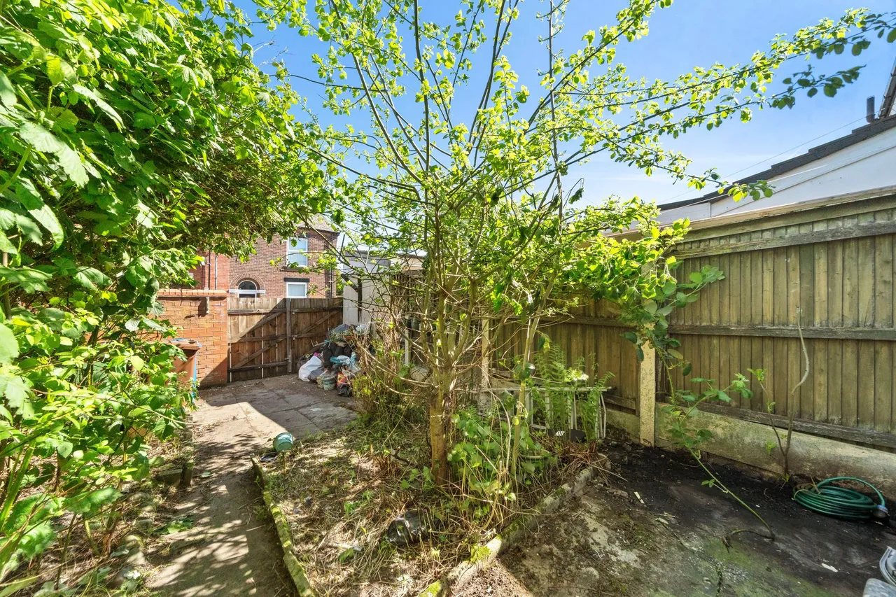 Village View, Leigh, WN7 2BT, photo 9