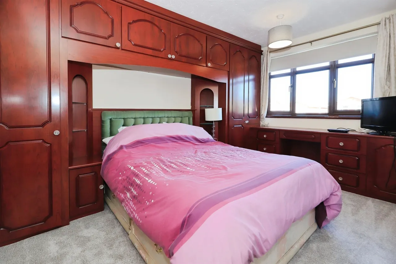 Alverstoke Close, Pendeford, WV9, photo 8
