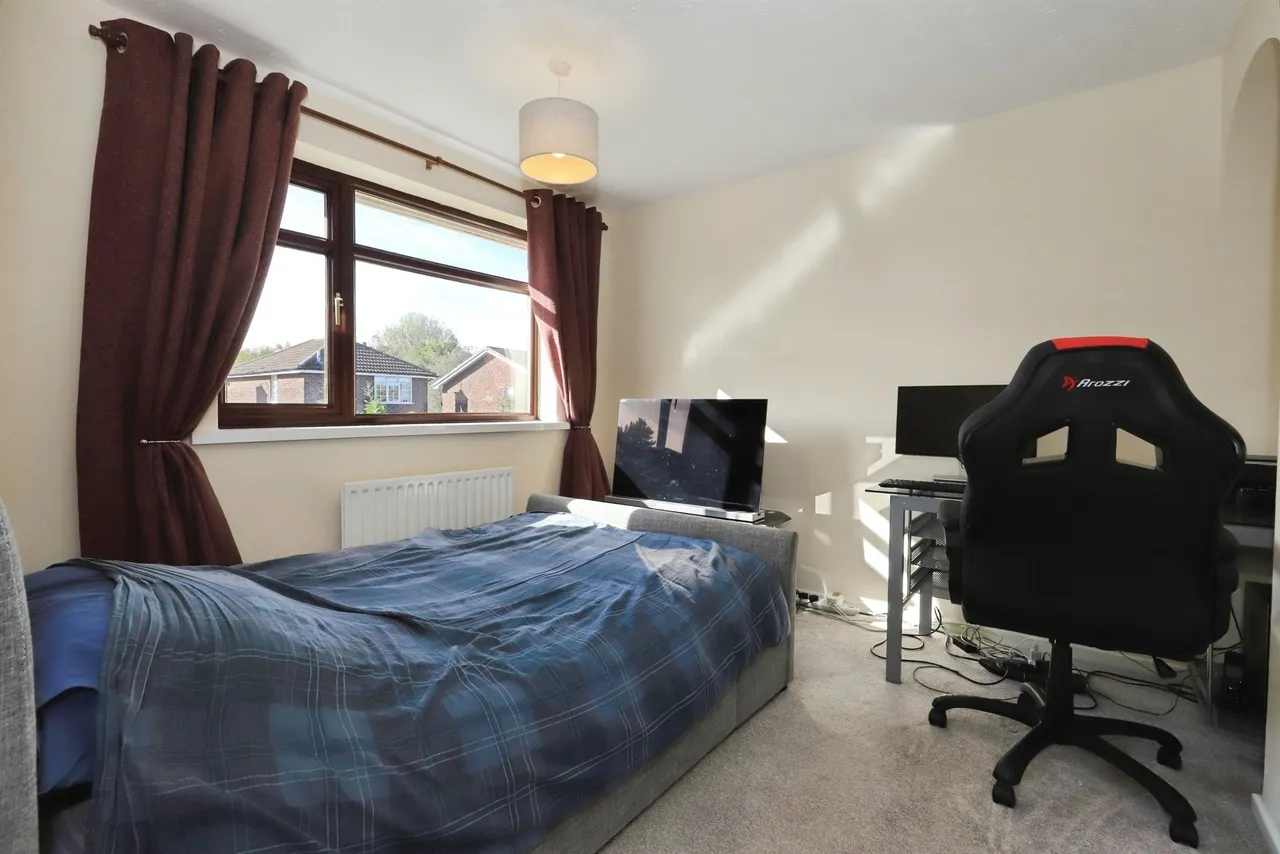 Alverstoke Close, Pendeford, WV9, photo 9