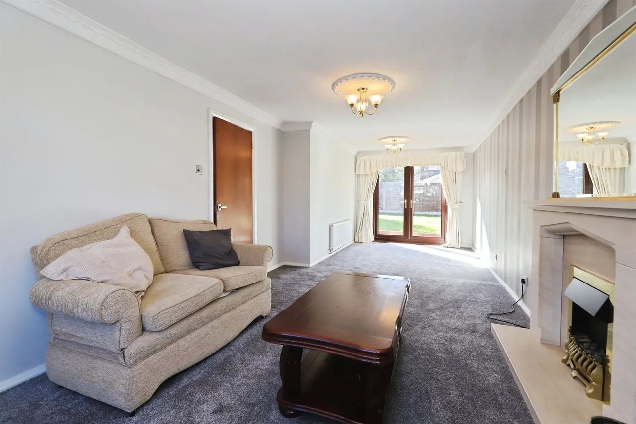 Alverstoke Close, Pendeford, WV9, photo 3