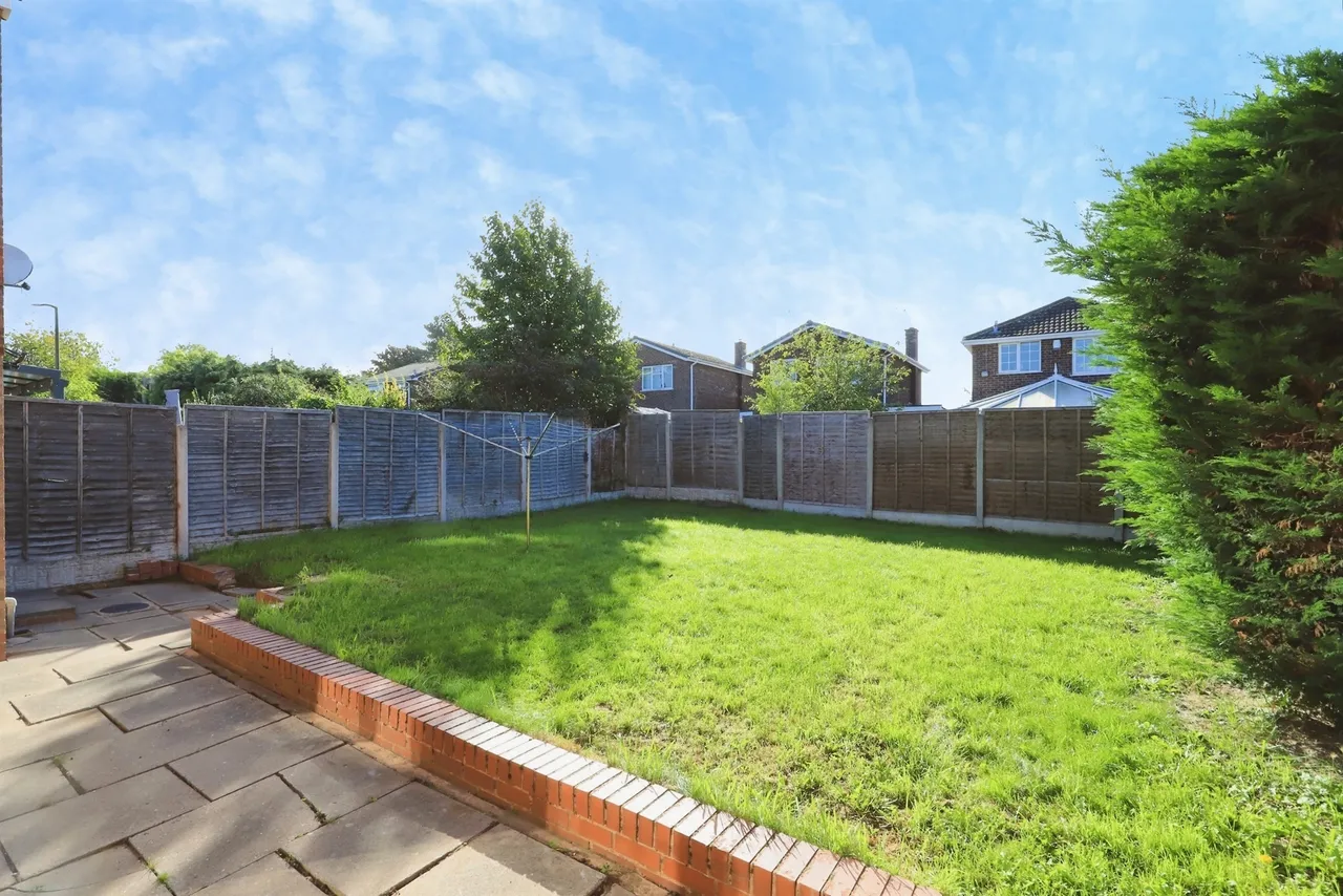 Alverstoke Close, Pendeford, WV9, photo 13
