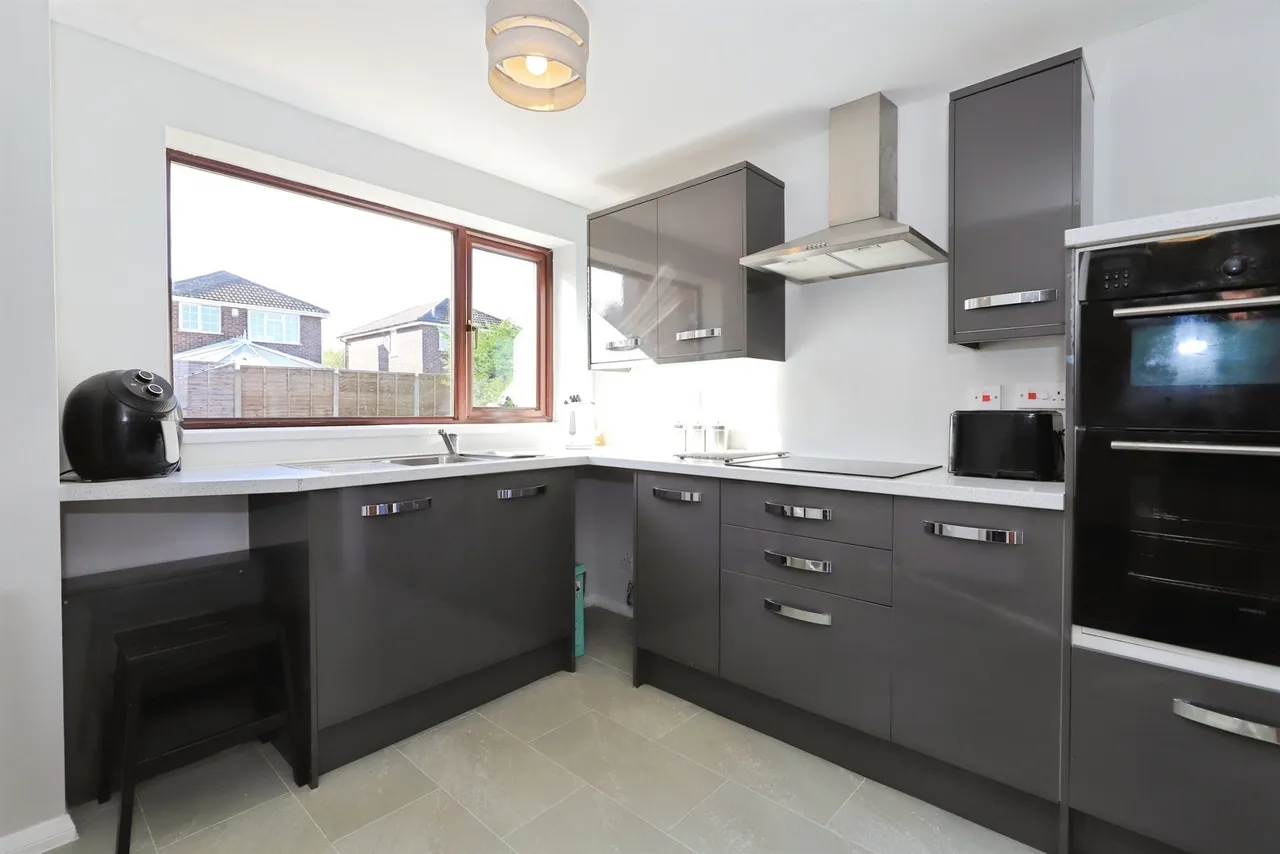 Alverstoke Close, Pendeford, WV9, photo 6