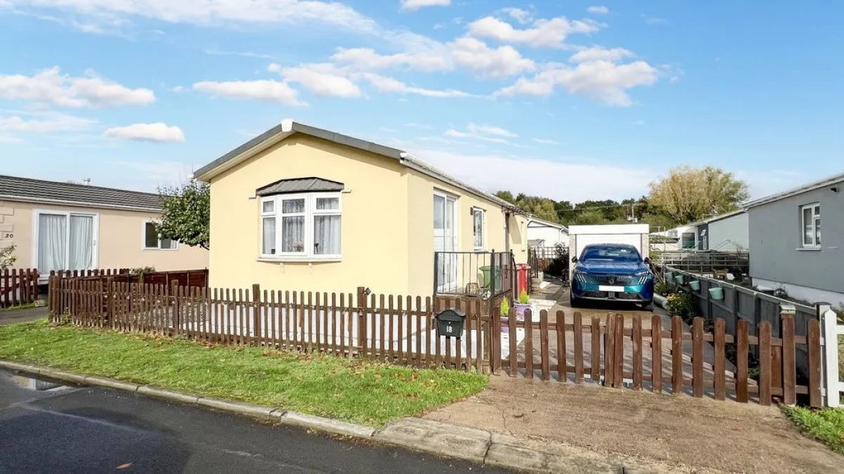 2 bed house for sale, Westfield Road, Ashfield Park