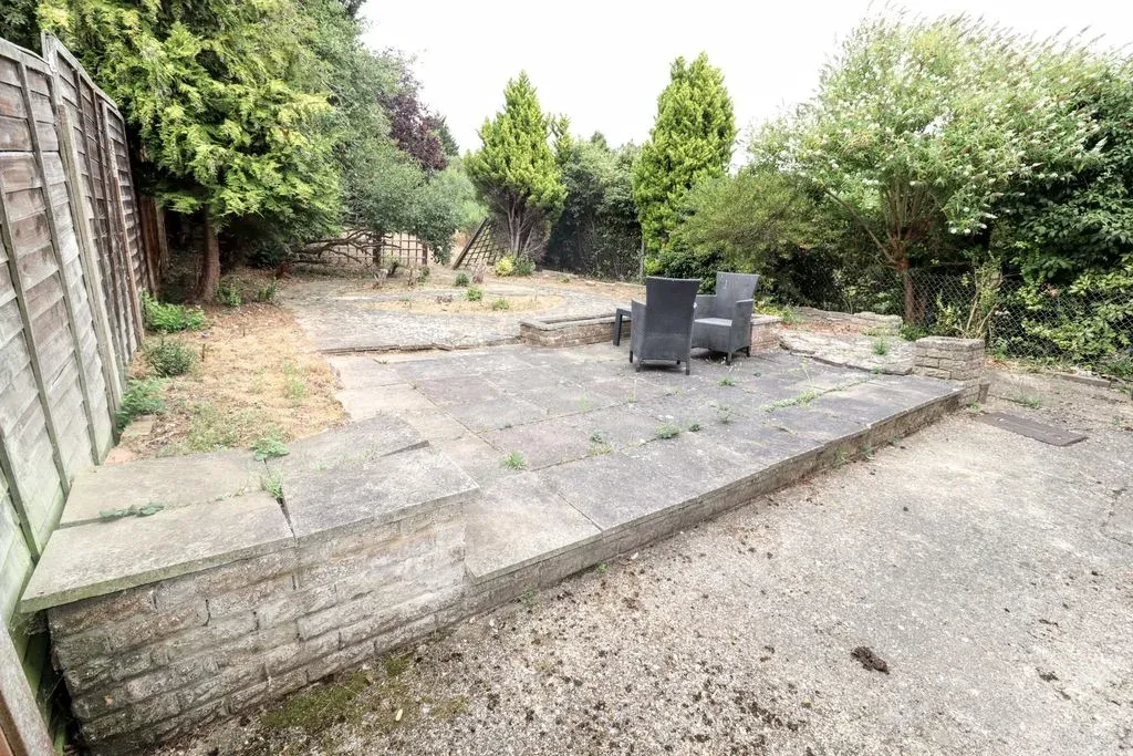 St. Johns Road, Bletchley, Milton Keynes, Buckinghamshire, MK3 5EA, photo 12