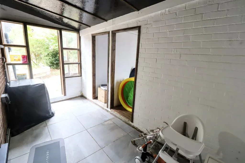 St. Johns Road, Bletchley, Milton Keynes, Buckinghamshire, MK3 5EA, photo 11