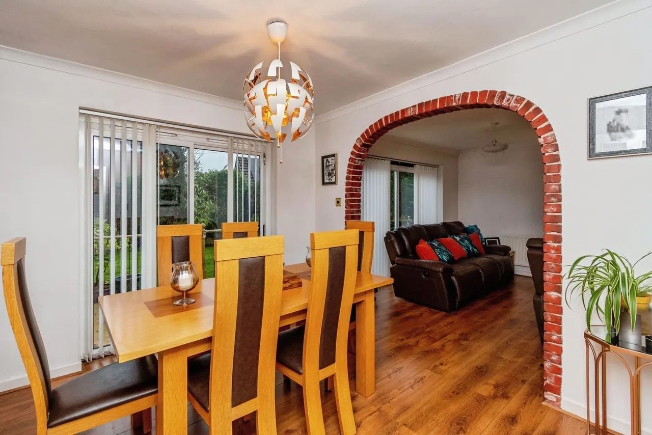 Pool Close, Shareshill, Wolverhampton, Staffordshire, WV10, photo 5
