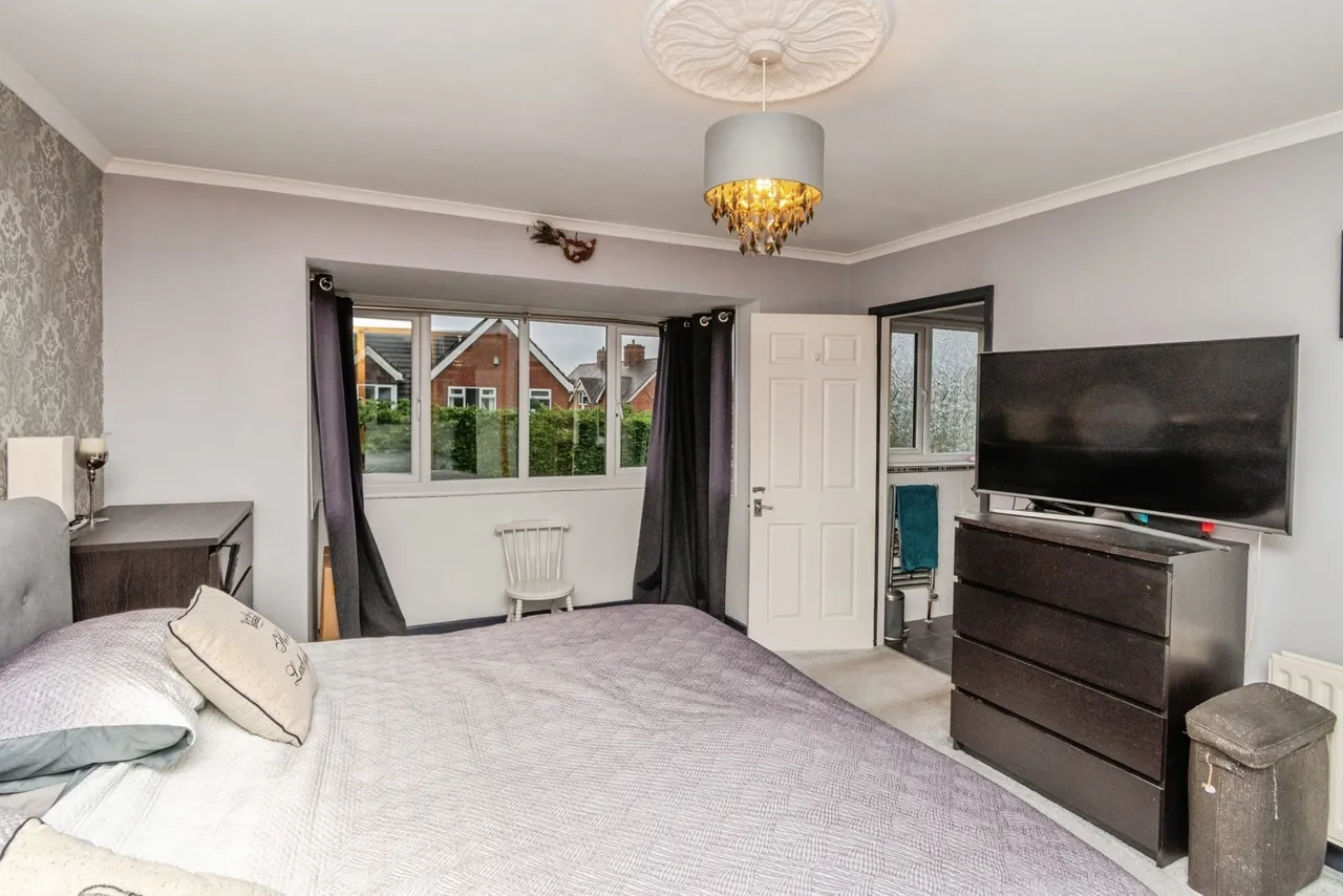 Pool Close, Shareshill, Wolverhampton, Staffordshire, WV10, photo 10