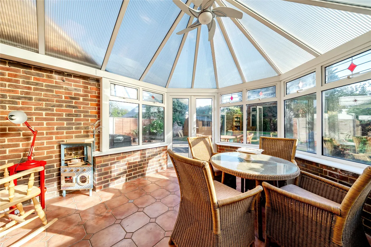 Abbey Road, Horsell, GU21, photo 10