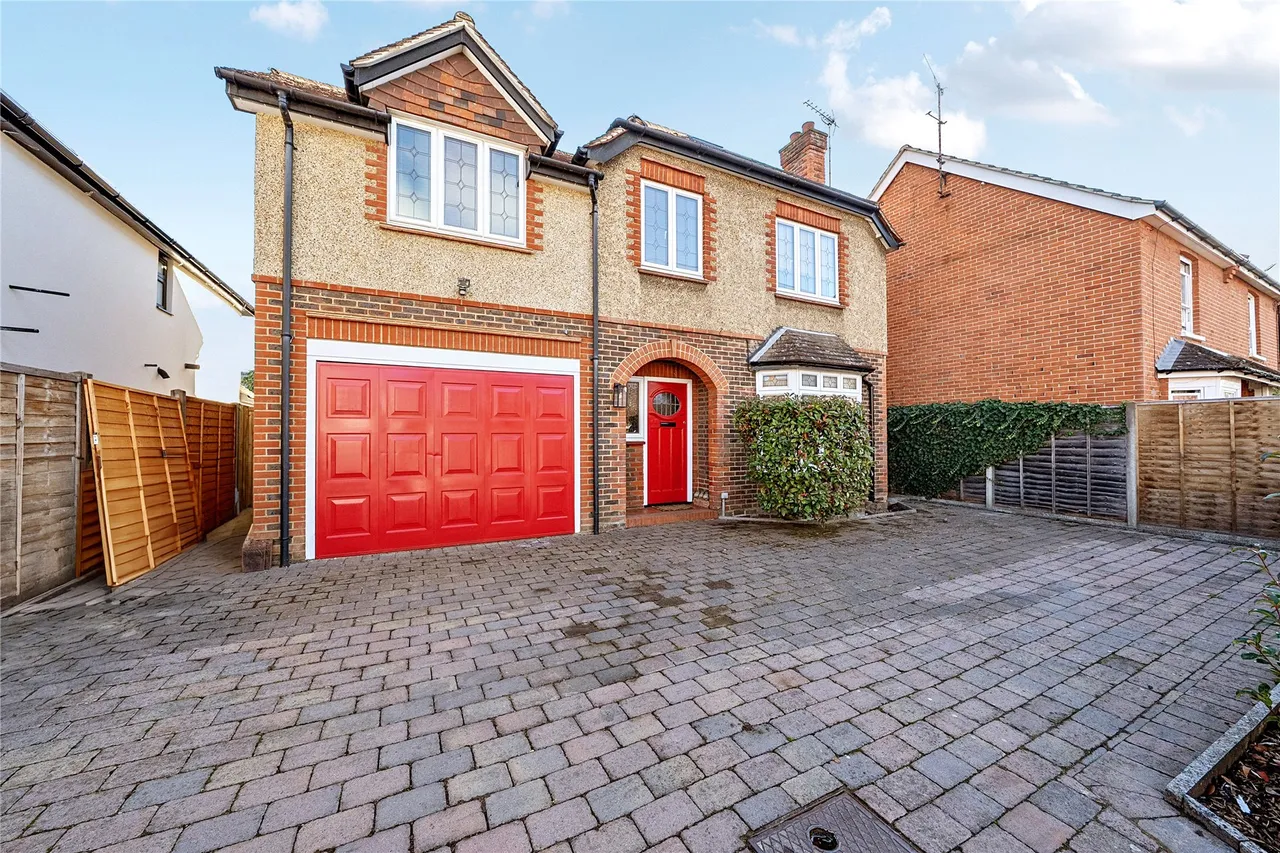Abbey Road, Horsell, GU21, photo 27