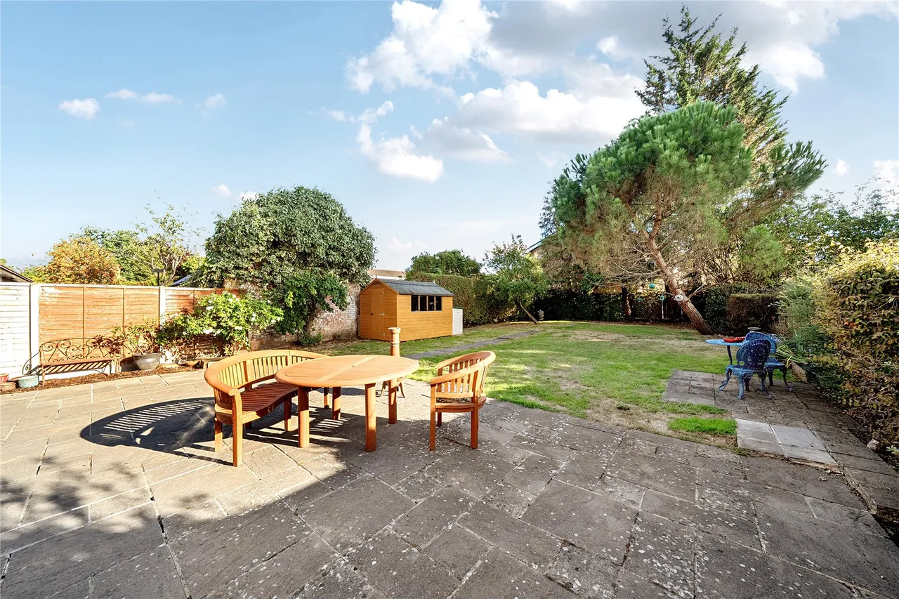 Abbey Road, Horsell, GU21, photo 23