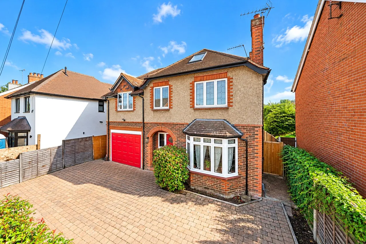 5 bed house for sale, Abbey Road, Horsell, GU21