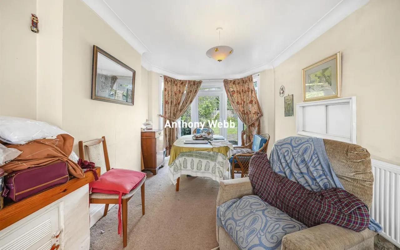 Fountains Crescent, Southgate, N14, photo 4