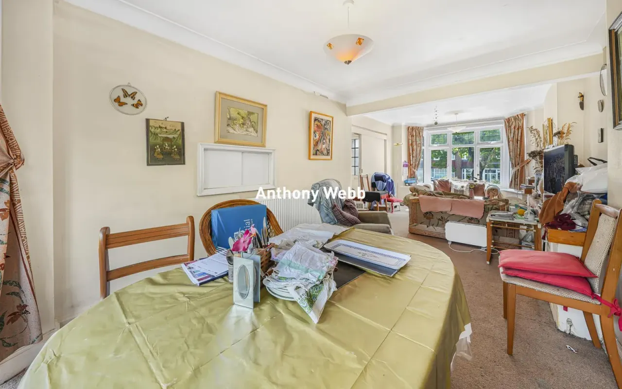 Fountains Crescent, Southgate, N14, photo 6