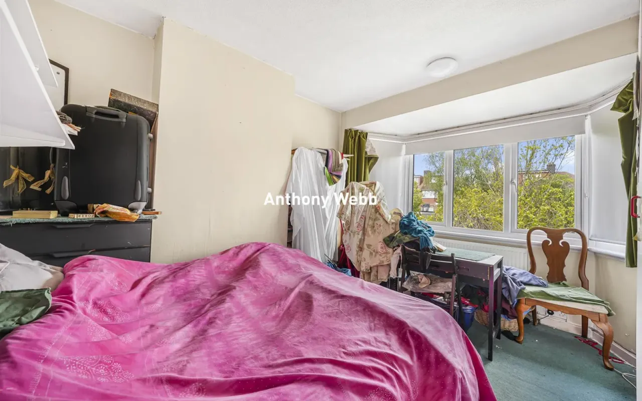 Fountains Crescent, Southgate, N14, photo 11