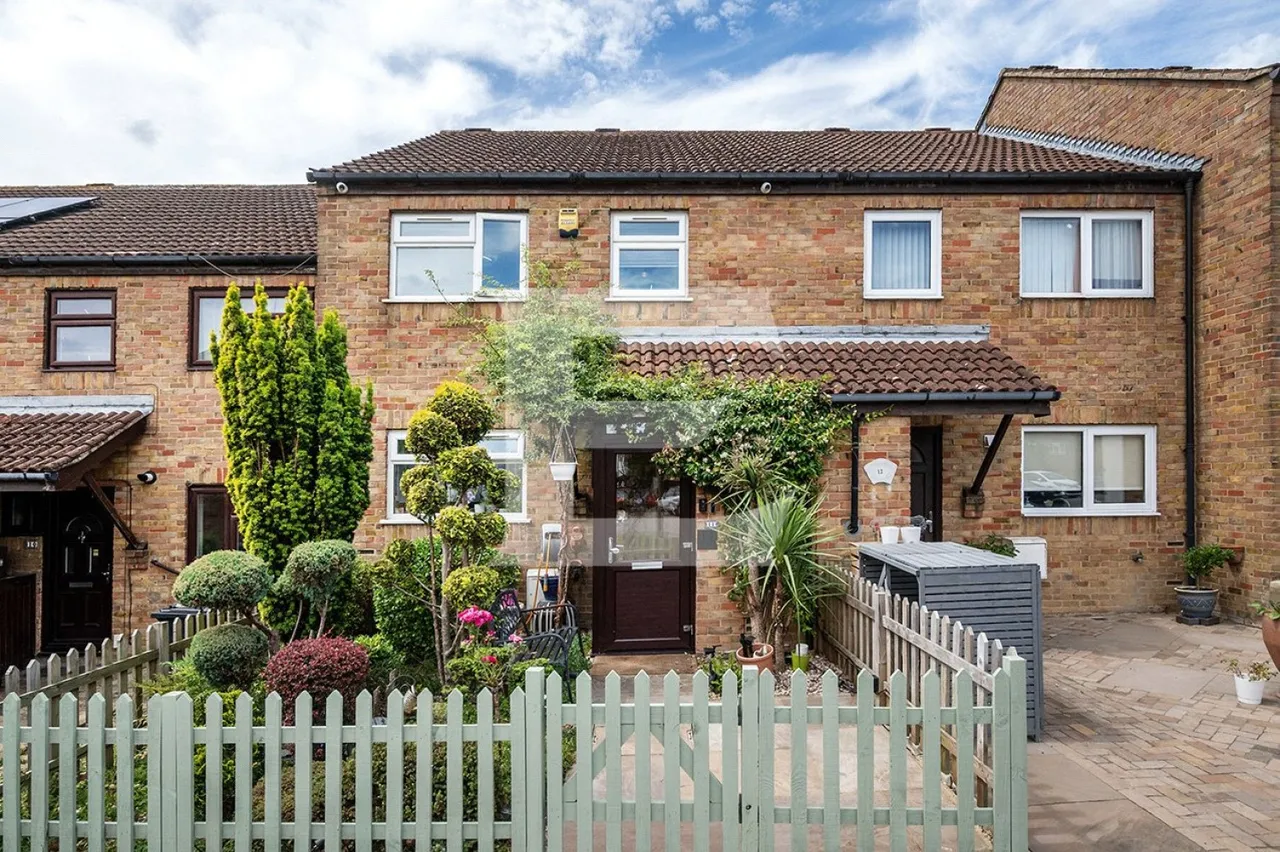 Moorlands Avenue, Mill Hill, NW7, photo 20