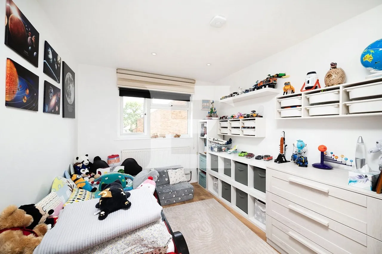 Moorlands Avenue, Mill Hill, NW7, photo 8
