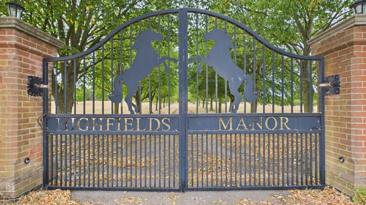 Highfields Manor Rempstone Road, Belton, LE12, photo 3