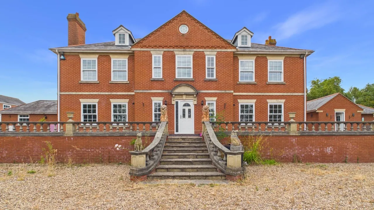 Highfields Manor Rempstone Road, Belton, LE12, photo 8