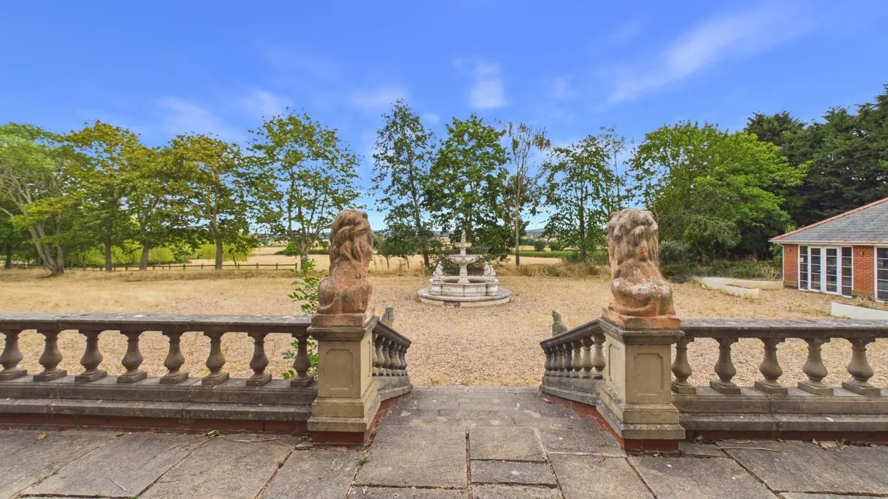 Highfields Manor Rempstone Road, Belton, LE12, photo 9