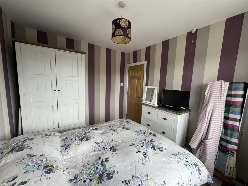 North Dean Road, Keighley, BD22, photo 12