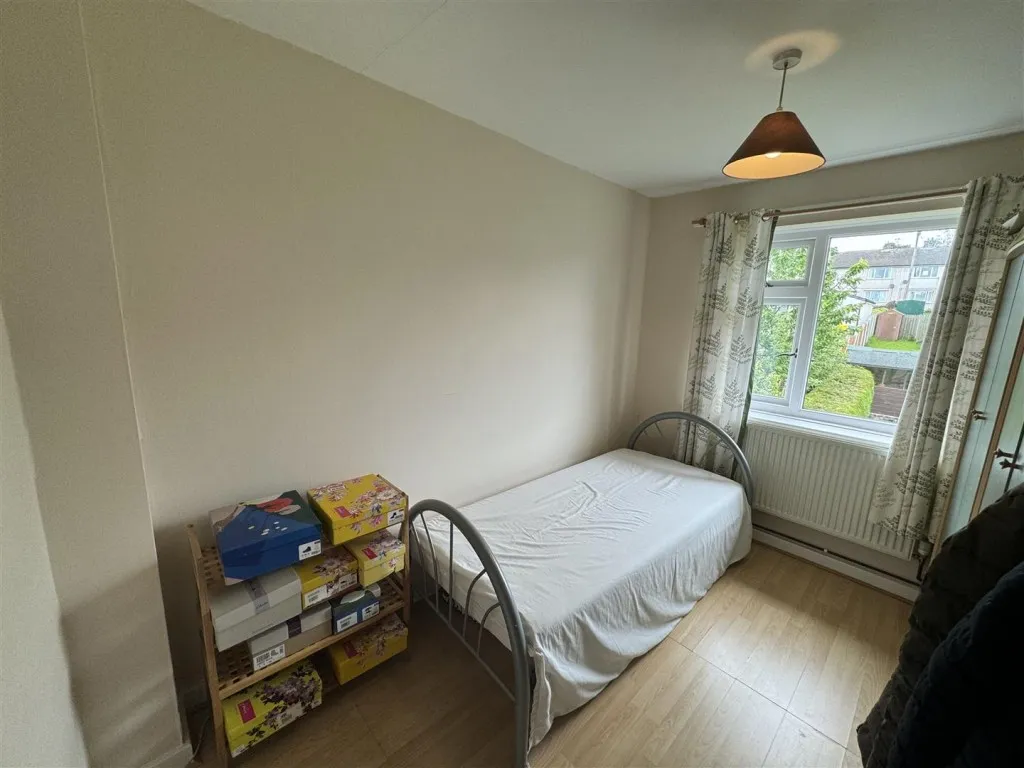 North Dean Road, Keighley, BD22, photo 15