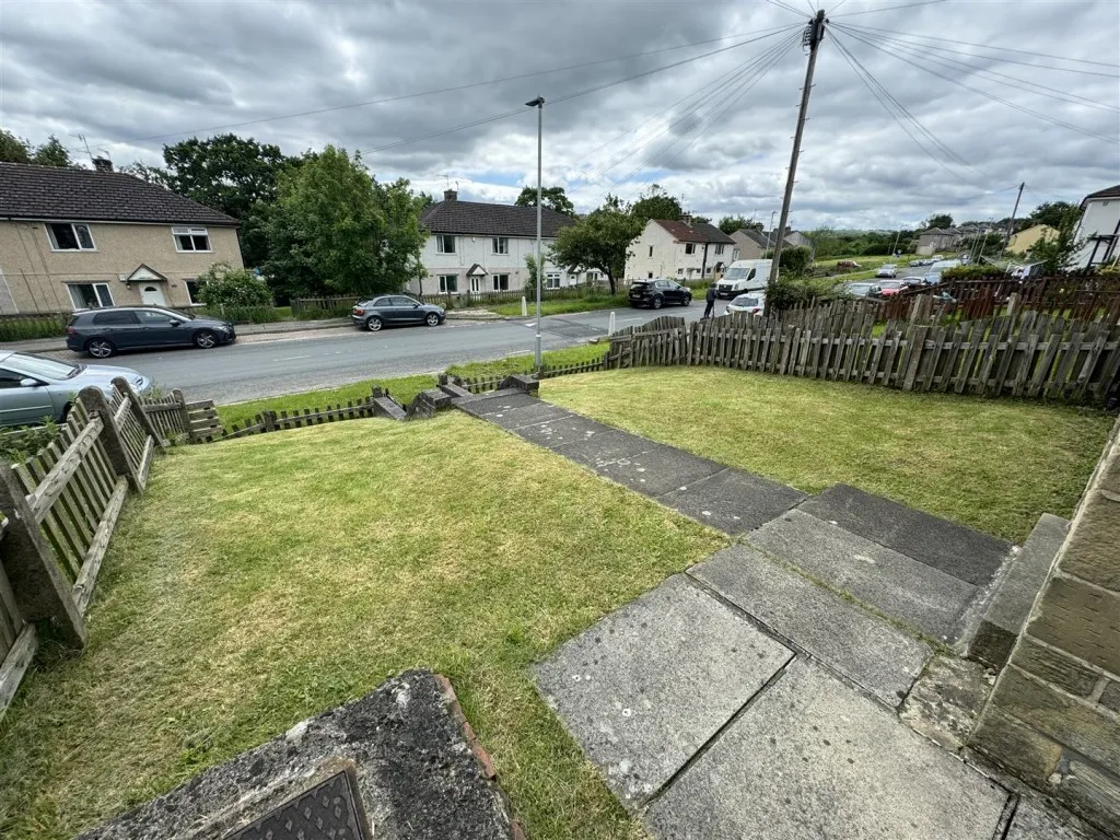 North Dean Road, Keighley, BD22, photo 2