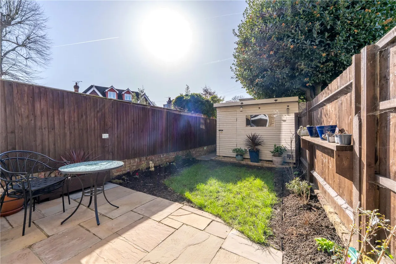 Broom Road, Teddington, TW11 9PF, photo 2