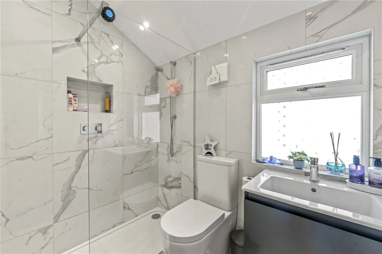 Broom Road, Teddington, TW11 9PF, photo 8