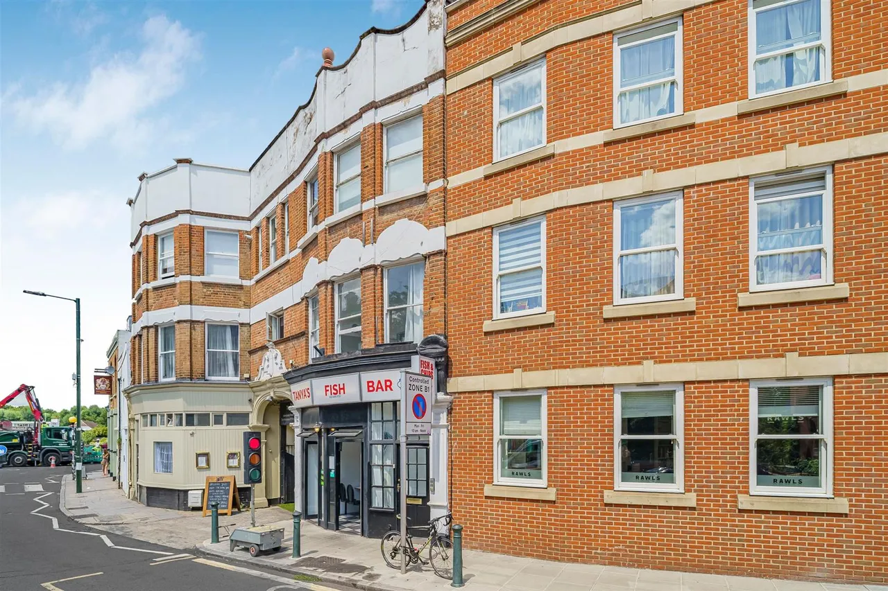 Barnes High Street, Barnes, SW13, photo 8