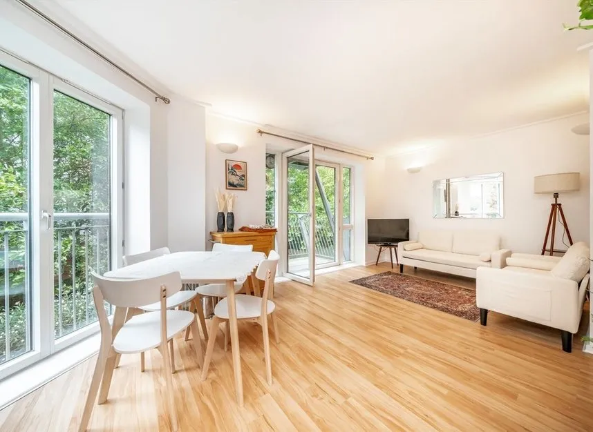 2 bed flat for sale — Hutchings Street, Canary Wharf, E14