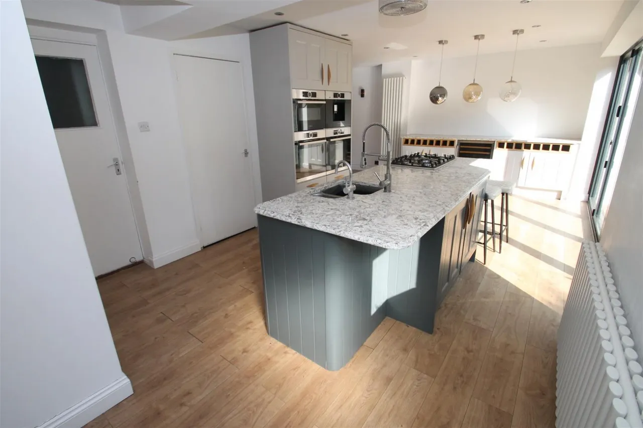 Ascot Drive, Dudley, photo 19