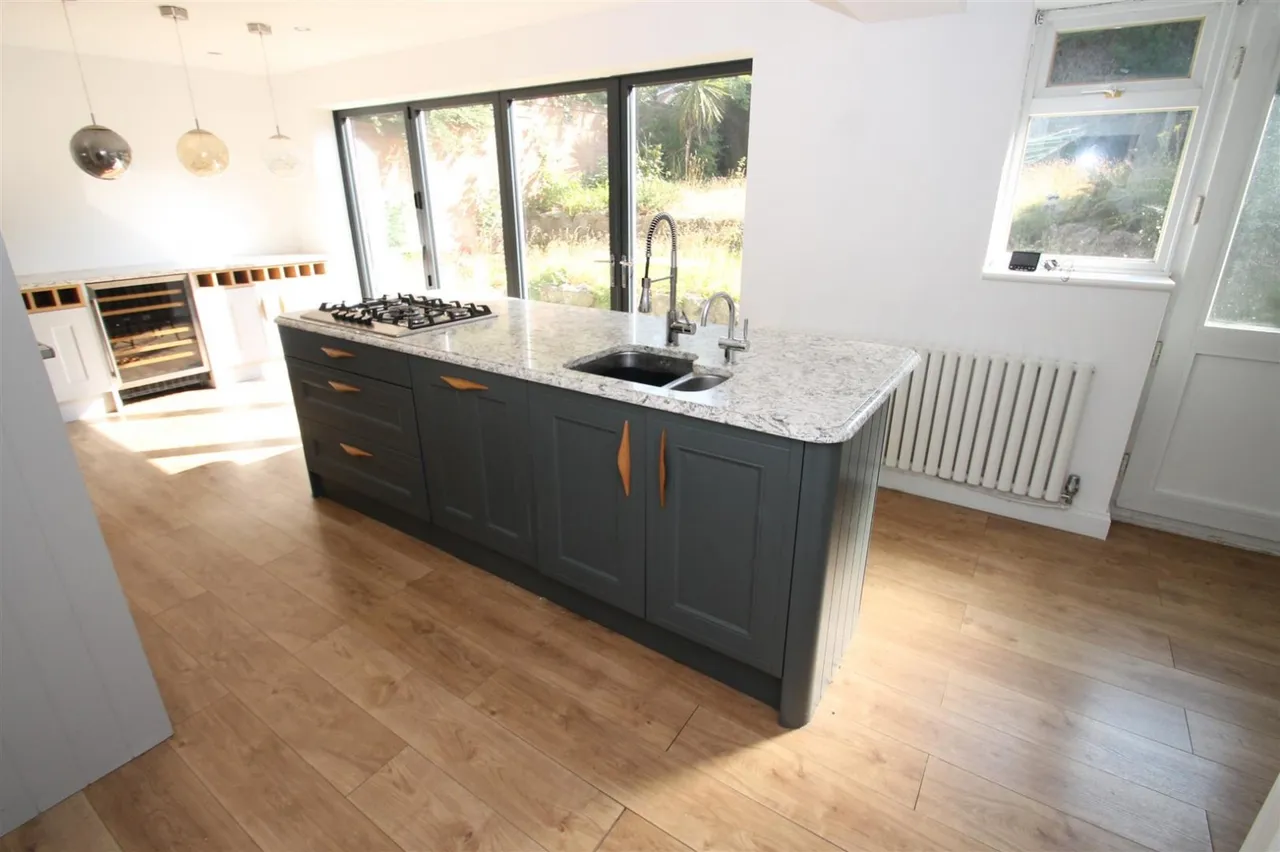 Ascot Drive, Dudley, photo 17
